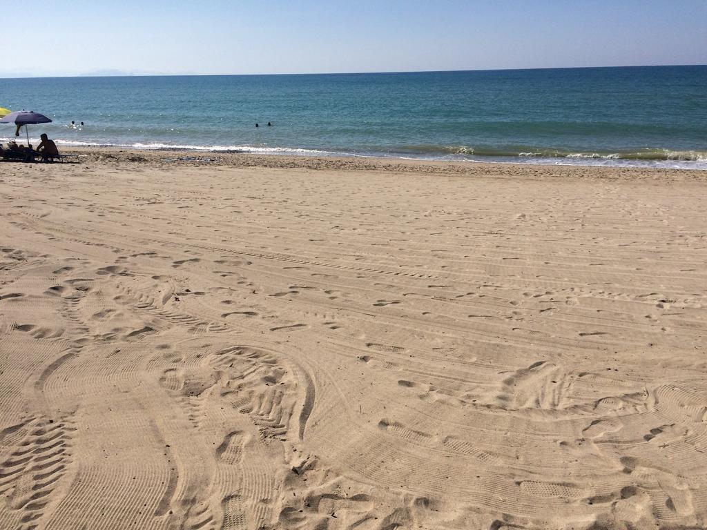 Casa Vacanza Paradise Vicino Cefalu Con Servizio Di Piscina A 3 Chilometri Apartman Campofelice di Roccella Kültér fotó