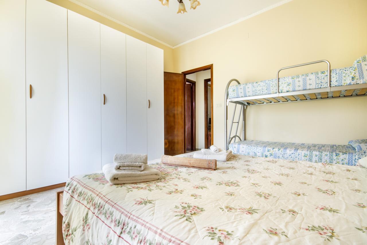 Casa Vacanza Paradise Vicino Cefalu Con Servizio Di Piscina A 3 Chilometri Apartman Campofelice di Roccella Kültér fotó