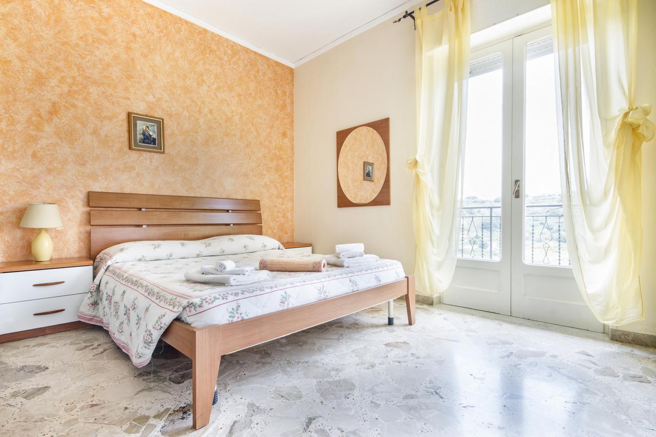 Casa Vacanza Paradise Vicino Cefalu Con Servizio Di Piscina A 3 Chilometri Apartman Campofelice di Roccella Kültér fotó