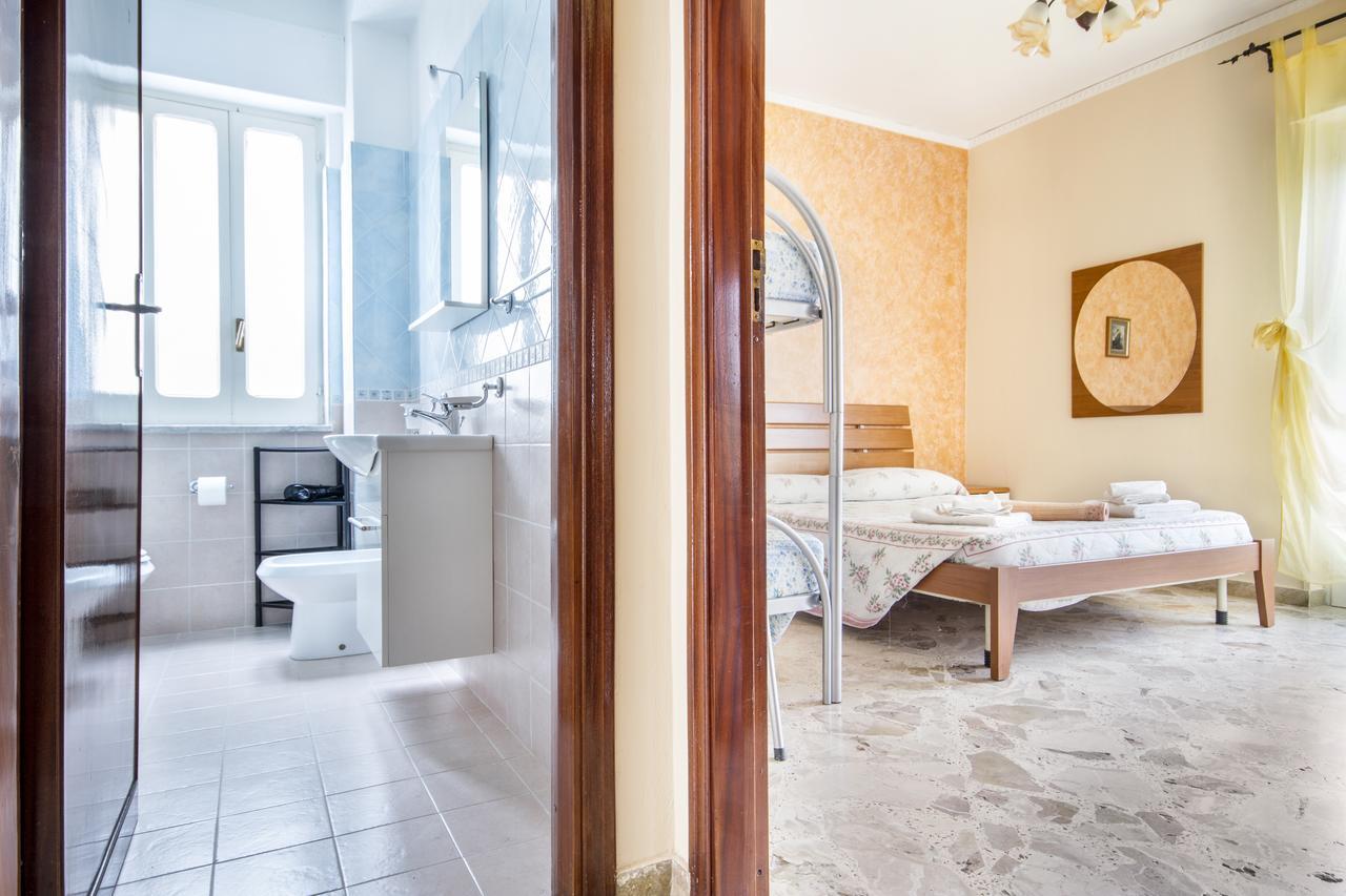 Casa Vacanza Paradise Vicino Cefalu Con Servizio Di Piscina A 3 Chilometri Apartman Campofelice di Roccella Kültér fotó