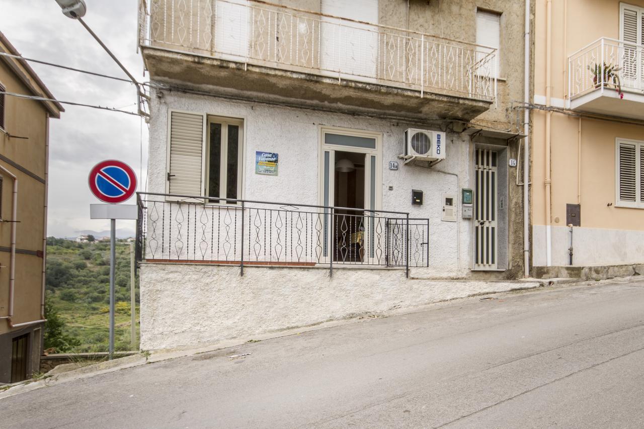 Casa Vacanza Paradise Vicino Cefalu Con Servizio Di Piscina A 3 Chilometri Apartman Campofelice di Roccella Kültér fotó